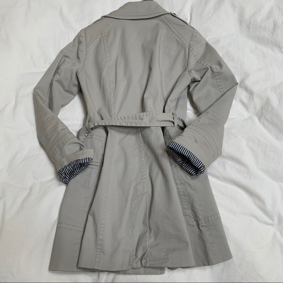 H&M Khaki Trench Coat w tortoise buttons - Picture 7 of 7